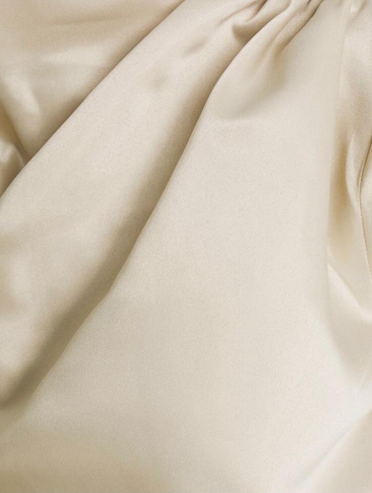 Cremeweiße-elfenbeinweiße Bluse - Trouver La Mode