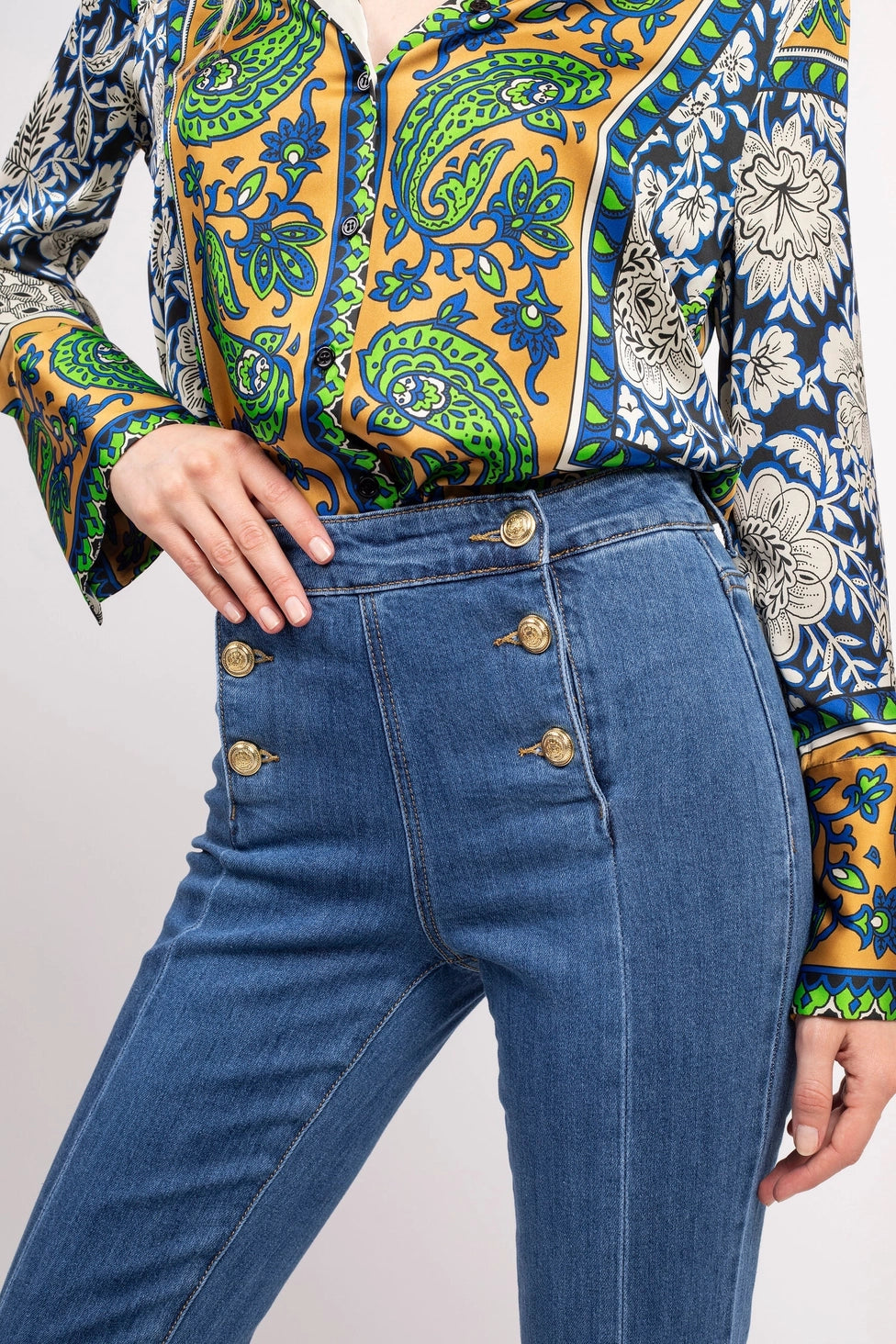 “Der Marinière Flare Jeans” - Zeitlos und Bezaubernd - Trouver La Mode