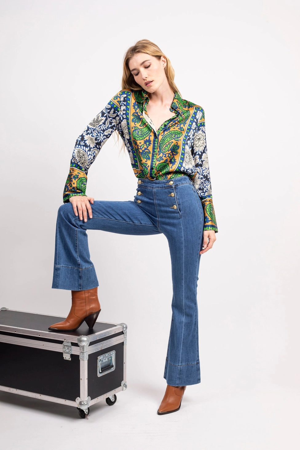 “Der Marinière Flare Jeans” - Zeitlos und Bezaubernd - Trouver La Mode