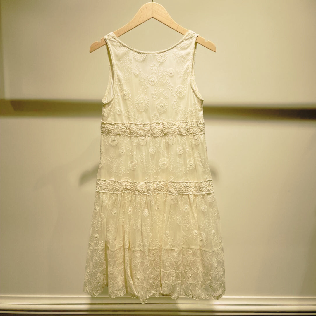 Romantisches Spitzenkleid - Trouver La Mode