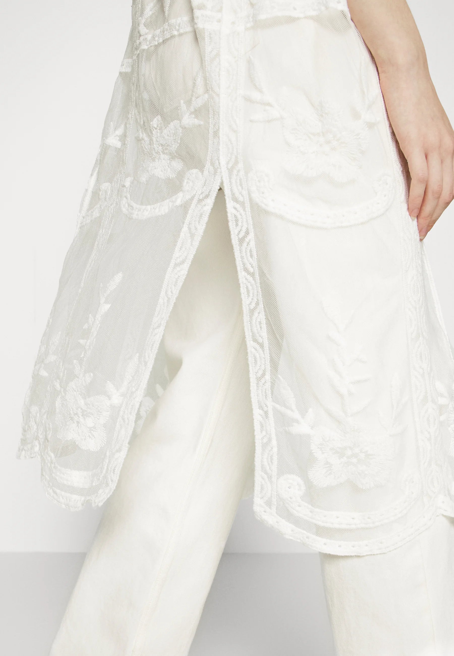 Bohemian Chic Style Strickjacke in Ivory - Trouver La Mode