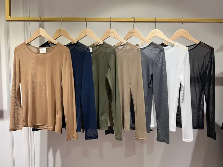 Stretch Mesh Top - Trouver La Mode