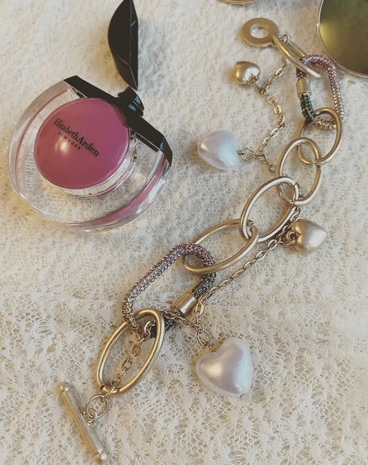 Fantasy-Armband mit Details in Perlen- und Herzoptik - Trouver La Mode