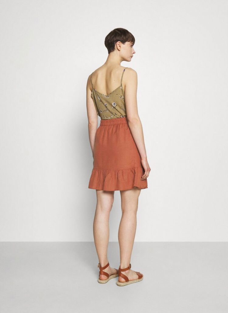 Terrakottafarbener Rock - Trouver La Mode